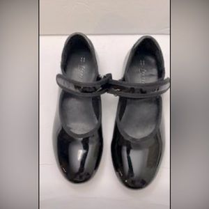 Freestyle a Danskin company tap shoes
